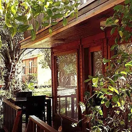 Otantik Tas Ev Hotel 3*
